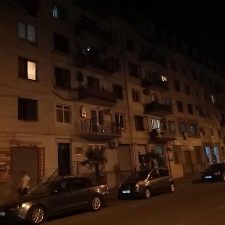 Apartament Shushana Batumi Exteriör bild