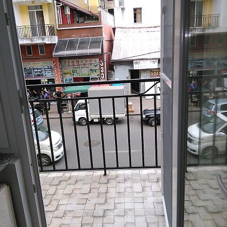 Apartament Shushana Batumi Exteriör bild