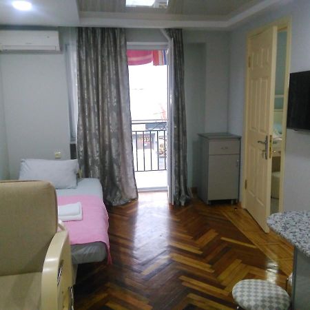 Apartament Shushana Batumi Exteriör bild